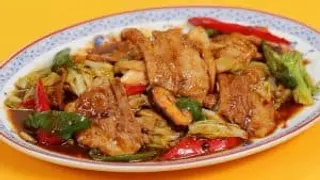 Sauté de porc chinois : Une recette rapide et savoureuse pour un dîner exotique